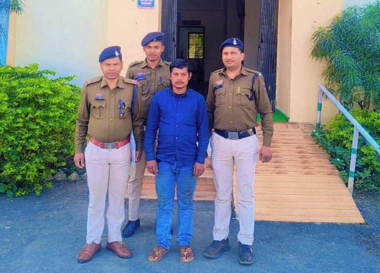 पत्नी की हत्या करने वाले आरोपी पति को पुलिस ने किया गिरफ्तार।