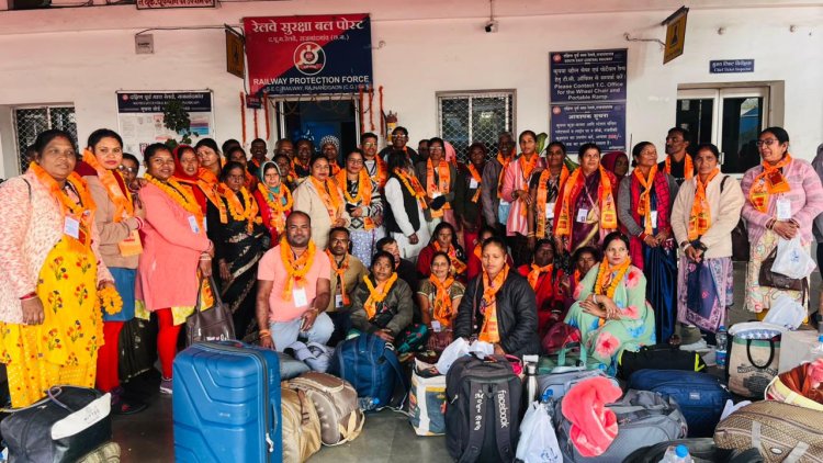 रामलला दर्शन के लिए 850 श्रद्धालु भारत गौरव ट्रेन से अयोध्या रवाना