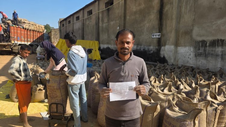 पारदर्शी व्यवस्था और डिजिटल तकनीक से धान विक्रय हुआ आसान, किसानों को मिल रही सुविधाएं    