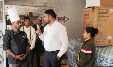 पनीर एवं डेयरी उत्पाद वाले प्रतिष्ठानों का औचक निरीक्षण : जांच के लिए सैंपल लिए गए 