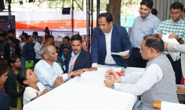 मुख्यमंत्री विष्णु देव साय के निर्देश पर लकवाग्रस्त महिला को तुरंत मंजूर हुए 5 लाख रुपए