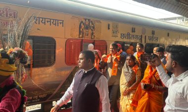 रामलला दर्शन योजना के अंतर्गत राजनांदगांव–दुर्ग रेलवे स्टेशन पर दिखा आस्था और उत्साह का अद्भुत संगम