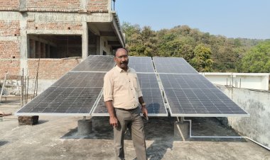 मोहला : सौर ऊर्जा से रोशन हुआ नगर पंचायत अध्यक्ष श्री मानिकपुरी का घर, नागरिकों को किया प्रेरित