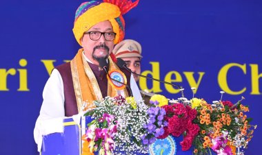 दाऊ वासुदेव चन्द्राकर कामधेनु विश्वविद्यालय दुर्ग का चतुर्थ दीक्षांत समारोह संपन्न  