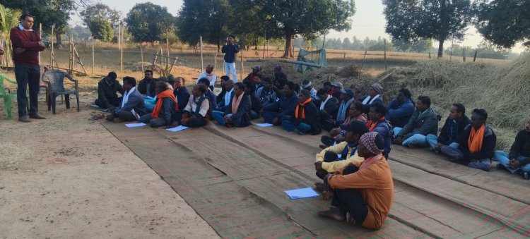 महादेवडांड: मतदाता सूची पुनरीक्षण को लेकर भाजपा की महत्वपूर्ण बैठक, पूर्व जिलाध्यक्ष सुनील गुप्ता ने कार्यकर्ताओं को दिया जीत का मंत्र