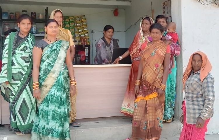 बिहान से बदली धमतरी की तस्वीर: ‘लखपति दीदी’ बन रहीं ग्रामीण विकास की नई शक्ति