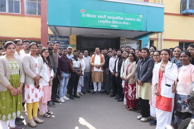 स्वास्थ्य मंत्री श्याम बिहारी जायसवाल ने किया शहरी सामुदायिक स्वास्थ्य केंद्र का निरीक्षण, व्यवस्थाओं को सुदृढ़ करने के दिए निर्देश  