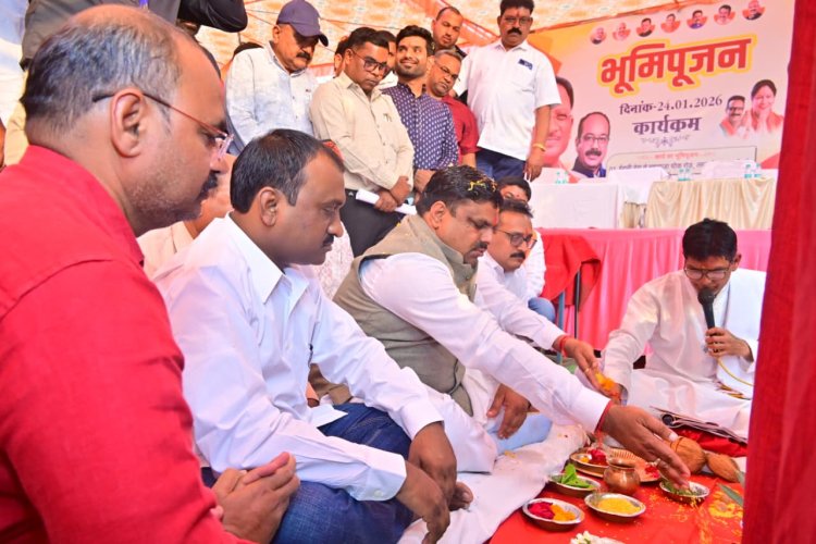 स्कूल शिक्षा मंत्री गजेंद्र यादव ने वार्ड क्रमांक 44 में विभिन्न विकास कार्यों का किया भूमिपूजन