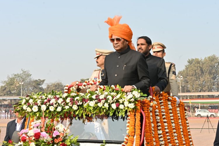 धमतरी में विधायक श्री चंद्राकर ने राष्ट्रीय ध्वज फहराया