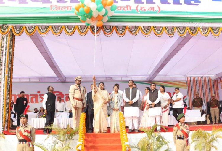 सक्ति जिले में उत्साह से मनाया गया 77वां गणतंत्र दिवस समारोह