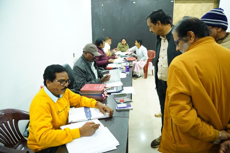 जिला स्तरीय पेंशन निराकरण सह वेतन निर्धारण जांच शिविर का हुआ आयोजन