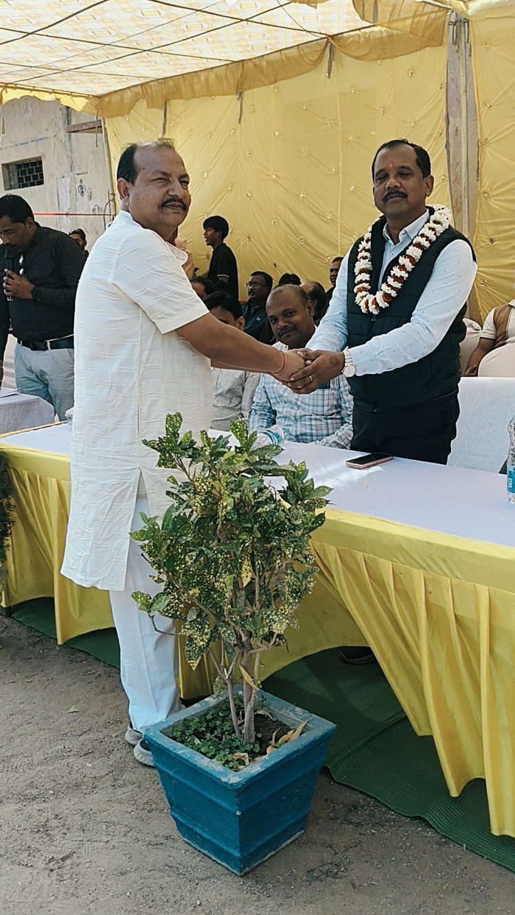 खेलों के रंग में रंगा कांसाबेल: अंतर्राज्यीय वॉलीबॉल का भव्य आगाज, यूपी-झारखंड की टीमों ने मारी एंट्री