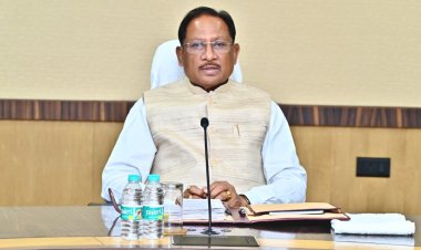 मुख्यमंत्री विष्णु देव साय की अध्यक्षता में आज यहां मंत्रालय महानदी भवन में आयोजित कैबिनेट की बैठक में अनेक महत्वपूर्ण निर्णय लिए गए - 