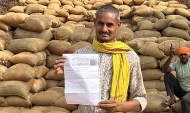 धमतरी : धान खरीदी में समय-वृद्धि ने लौटाई किसान सन्तू के जीवन में मुस्कान, मुख्यमंत्री का जताया आभार 