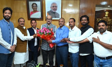 राज्यपाल डेका से अखिल भारतीय कुर्मी क्षत्रिय महासभा के प्रदेश अध्यक्ष ने भेंट की  