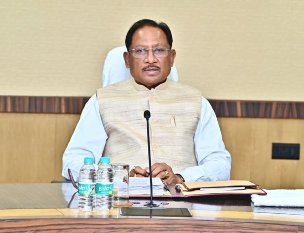 मुख्यमंत्री विष्णु देव साय की अध्यक्षता में आज यहां मंत्रालय महानदी भवन में आयोजित कैबिनेट की बैठक में अनेक महत्वपूर्ण निर्णय लिए गए - 