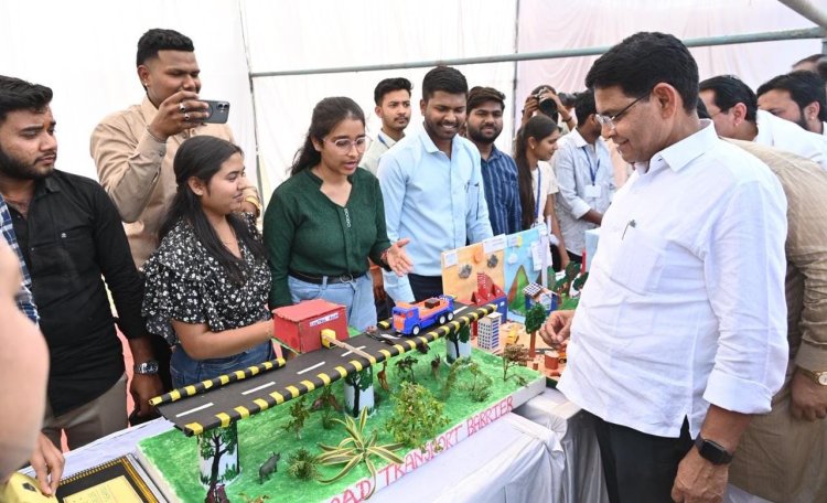 सकारात्मक सोच ही सफलता की कुंजी, युवा बदलेंगे भारत का भविष्य” – राजस्व मंत्री टंक राम वर्मा,