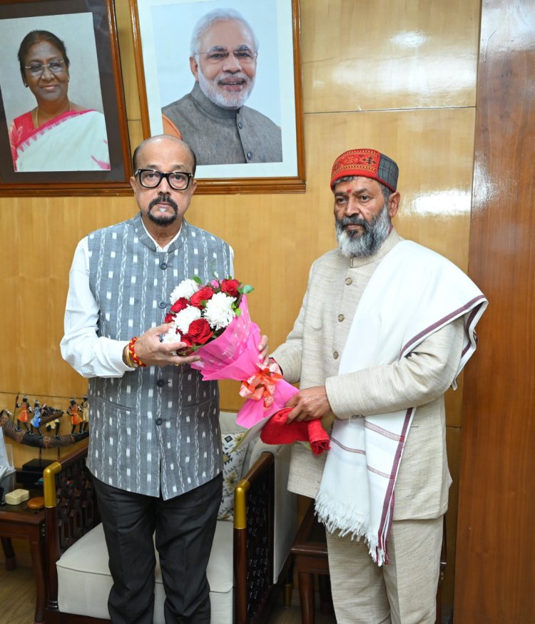 राज्यपाल डेका से कुलपतियों ने भेंट की  