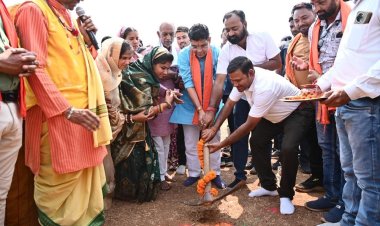 समृद्ध और सुलभ ग्रामीण भारत के लिए मज़बूत आधारभूत संरचना है पुल -मंत्री टंक राम वर्मा