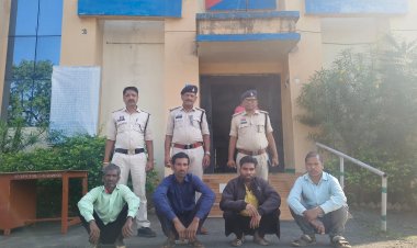 नकली सोना देकर रकम ठगी करने वाले 4 आरोपियों को पुलिस ने किया गिरफ्तार।