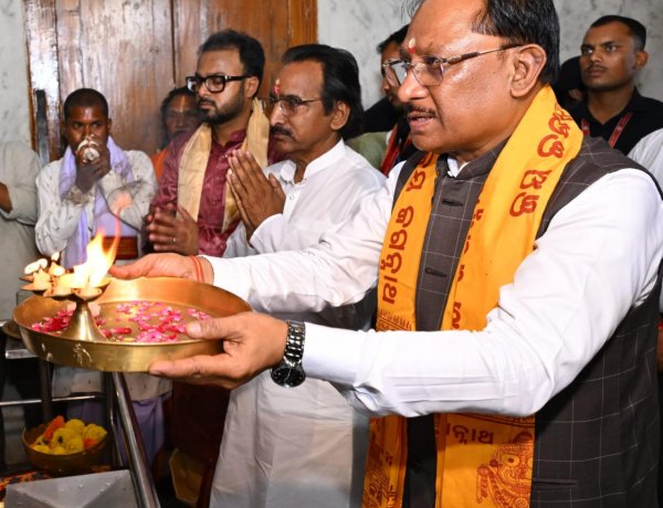 रायपुर : मुख्यमंत्री विष्णु देव साय ने जगन्नाथ मंदिर में की पूजा-अर्चना