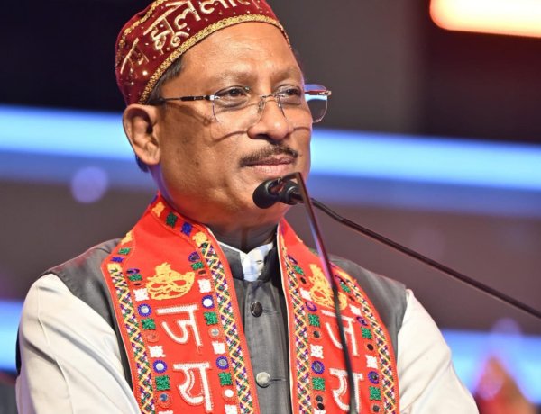 मुख्यमंत्री विष्णु देव साय छत्तीसगढ़ सिंधी सेवा महापंचायत द्वारा आयोजित ‘चन्ड्र जी रात, सिंधिन जो मेलो – आनंद मेलो’ में हुए शामिल  