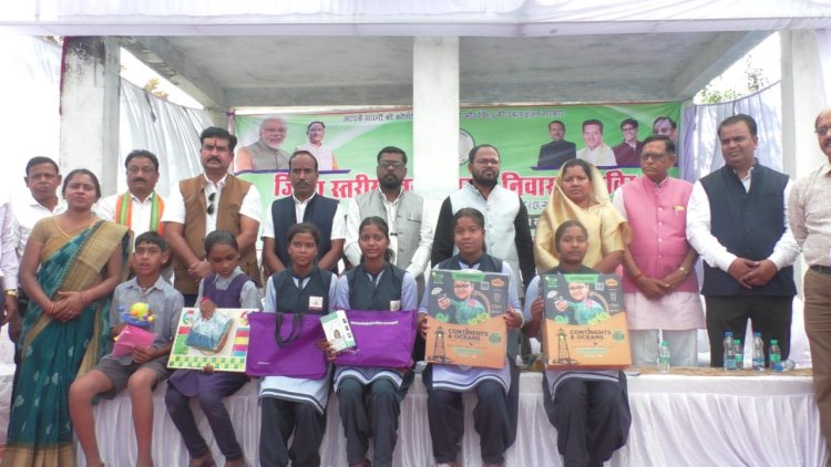 सुदूर वनांचल कापू में प्रशासन पहुंचा जनता के द्वार