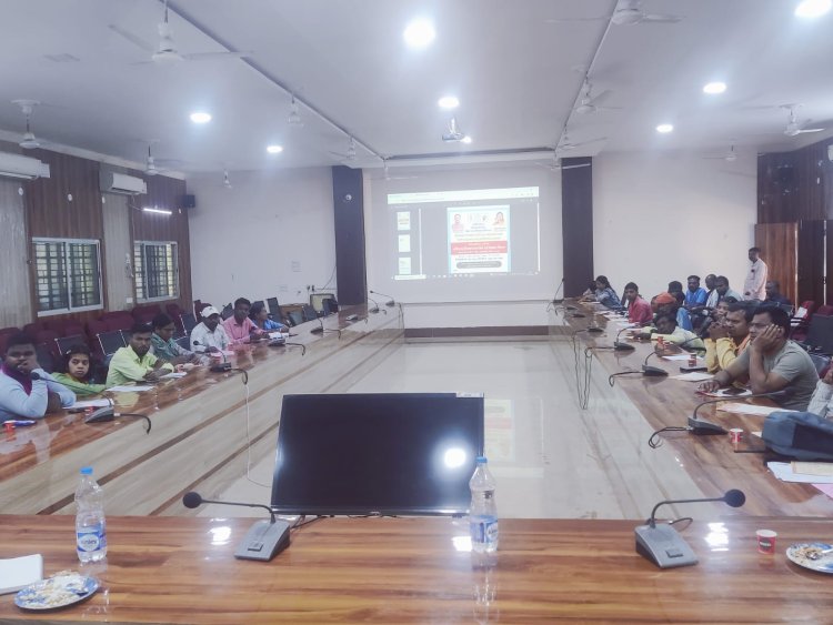 दिव्यांग युवाओं को स्वरोजगार से जोड़ने ने जिला पंचायत में आयोजित किया गया कार्यशाला,विभिन्न विभागों द्वारा दी गई योजनाओं की जानकारी