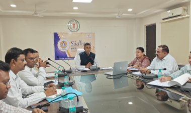 बलौदाबाजार : लोक सेवा गारंटी के प्रकरणों का समय सीमा में करें निराकरण-कलेक्टर