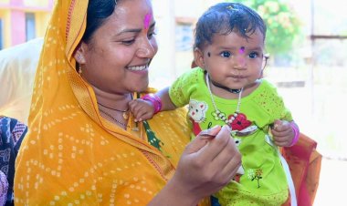 विशेष लेख : बच्चों का भविष्य हमारी थाली में : पोषण, परवरिश और जीवनशैली का समग्र दृष्टिकोण  