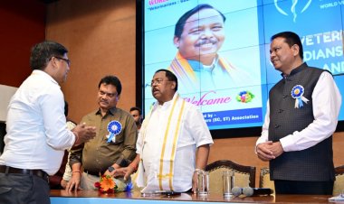 रायपुर : पशु चिकित्सा एवं पशुपालन विज्ञान में डॉ. भीष्मदेव साहू को “डॉ सी एम सिंह नेशनल एक्सीलेंस अवार्ड 