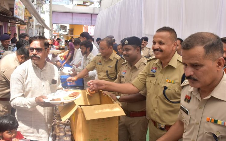 सशस्त्र नक्सलवाद की समाप्ति के ऐतिहासिक संकल्प की पूर्ति पर भव्य हनुमंत भंडारा का हुआ आयोजन