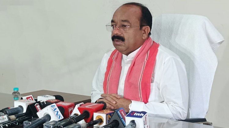 बस्तर से सुरक्षाबल की वापसी को लेकर भूपेश बघेल के सवाल पर उप मुख्यमंत्री अरुण साव का पलटवार, कहा- अपनी सरकार में पुलिस और जवानों के हाथ बांध दिए थे, इन्हें प्रदेश की खुशहाली से कोई लेना-देना नहीं..