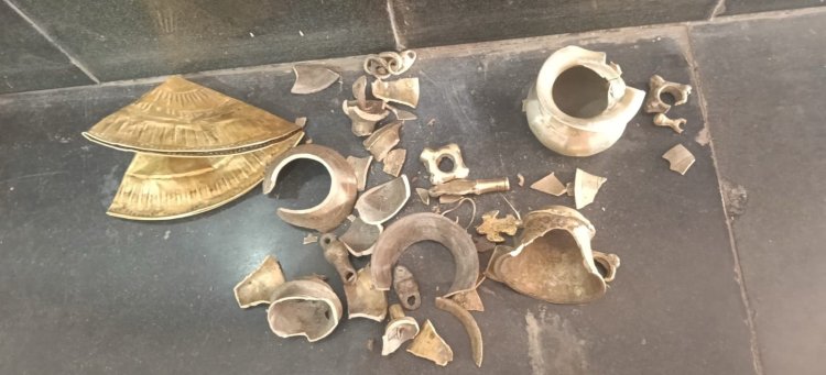 चिरमिरी पुलिस ने किया 24 घंटे में मंदिर चोरी का पर्दाफाश, दो अपचारी बालक हिरासत में,