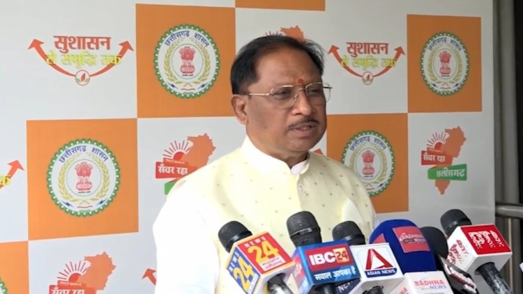 दिल्ली दौरे से लौटे सीएम साय, कहा- प्रधानमंत्री से हुई मुलाकात, नक्सलवाद की समाप्ति के लिए धन्यवाद…