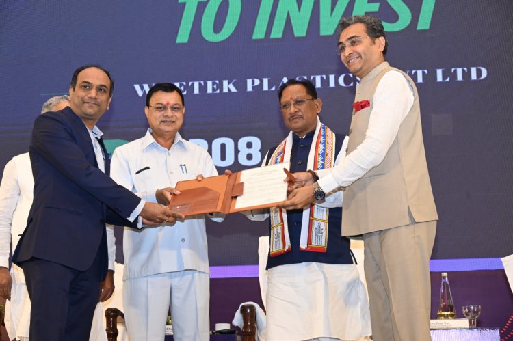 विशेष लेख : उद्योग और श्रम विभाग के आपसी समन्वय से संवर रहा है - छत्तीसगढ़    