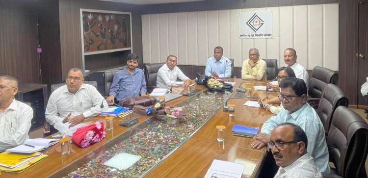 झारखंड राज्य आवास बोर्ड की 6 सदस्यीय टीम छत्तीसगढ़ पहुंची, आवासीय योजनाओं और प्रक्रियाओं का करेगी अध्ययन    