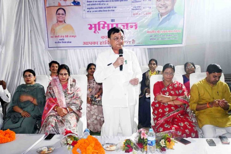 ट्रेफिक सिंग्नल में प्रतीक्षा करने वालों को अब तेज धूप व बारिश में नहीं होगी परेशानी चौक.चौराहों में बनेंगे प्रतीक्षा शेड  