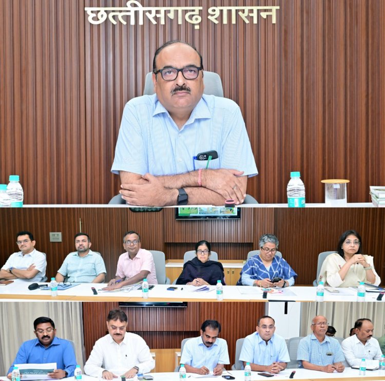 ग्रामीण क्षेत्रों को जलवायु परिवर्तन के अनुकूल बनाने और ग्राम पंचायतवार कार्ययोजना बनाएं - मुख्य सचिव विकासशील  