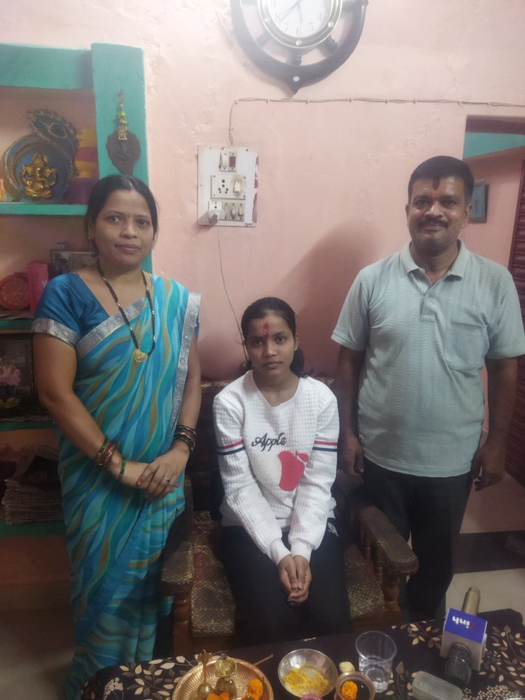 उप मुख्यमंत्री विजय शर्मा ने कवर्धा की बेटी रिया केशरवानी को दी बधाई, दसवीं बोर्ड में प्रदेश में द्वितीय स्थान हासिल किया