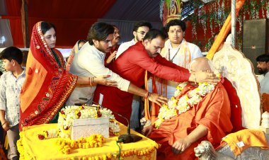 श्रीरामकथा के छठवें दिन जगद्गुरु रामभद्राचार्य ने सुनाया सुंदरकांड और राम-भरत मिलाप का भावपूर्ण प्रसंग,