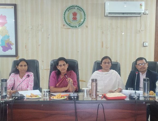 कमजोर परीक्षा परिणाम पर कलेक्टर का बड़ा एक्शन: बच्चों के भविष्य से खिलवाड़ बर्दाश्त नहीं, अनुपस्थित प्राचार्यों को कारण बताओ नोटिस जारी करने के निर्देश,,,
