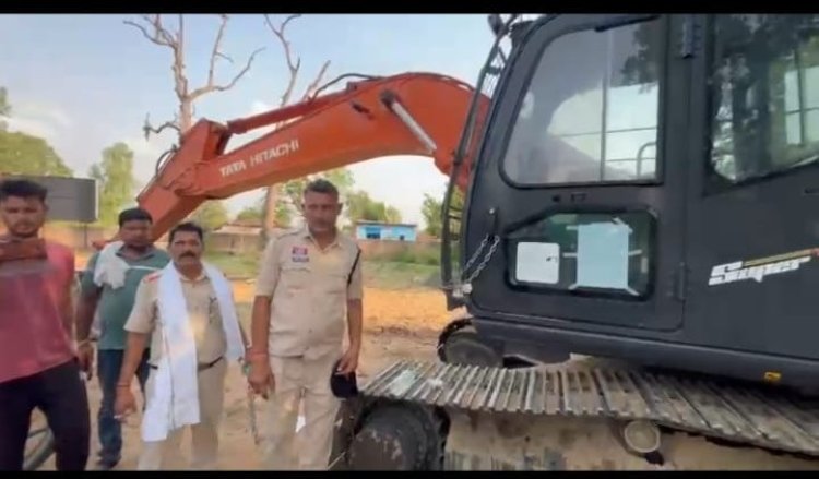 अवैध रेत खनन पर प्रशासन की बड़ी कार्रवाई - ओदारी नदी में छापा, 9 हाईवा और चैन माउंटेन मशीन जब्त,,,