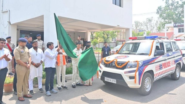कोरबा जिले को मिली 22 नए डायल 112 वाहनों की सौगात,उद्योग मंत्री श्री लखनलाल देवांगन ने दिखाई हरी झंडी, मिलेंगी आपातकालीन सेवाएँ,,,