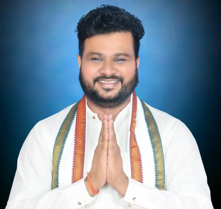 चिरमिरी नगर पालिक निगम में सत्ता पक्ष के पार्षदों की अनसुनी, तो आम जनता कहाँ जाए? गौरव पथ के नाम पर केवल डामरीकरण न्यायसंगत नहीं- राहुल भाई पटेल,
