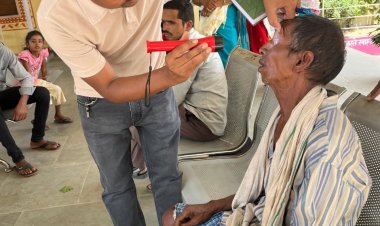 रोशनी लौटाने की मुहिम में छत्तीसगढ़ आगे: 1.63 लाख से अधिक मोतियाबिंद ऑपरेशन से हजारों चेहरों पर लौटी मुस्कान,