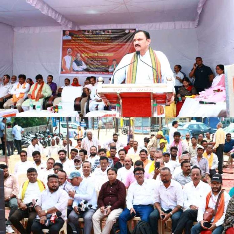 स्वास्थ्य मंत्री श्याम बिहारी जायसवाल ने चिरमिरी में किया 632.09 लाख रुपये के विकास कार्यों का शुभारंभ, सड़क, प्रकाश व्यवस्था और आधारभूत सुविधाओं के विस्तार पर जोर,