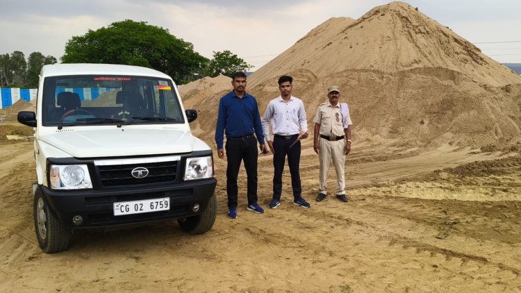 नागपुर रेलवे स्टेशन के पास रेत के अवैध भंडारण पर खनिज विभाग की बड़ी कार्रवाई,